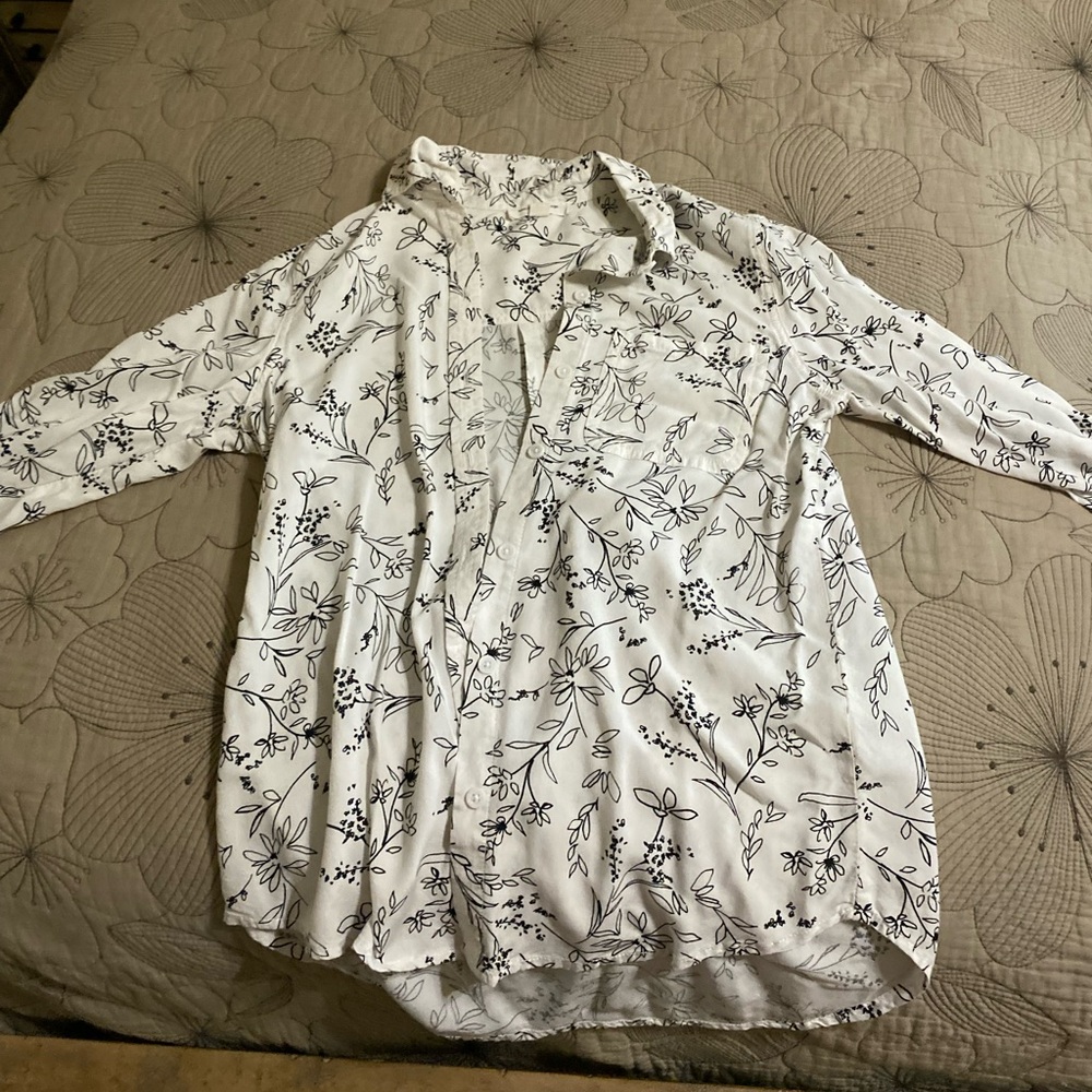 Beach lunch lounge long sleeve button up